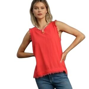 Umgee V-Neck Sleeveless Top with Frayed Hem Size M